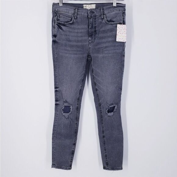 FREE People Distressed Skinny Jeans In Charcoal - Picture 1 of 4